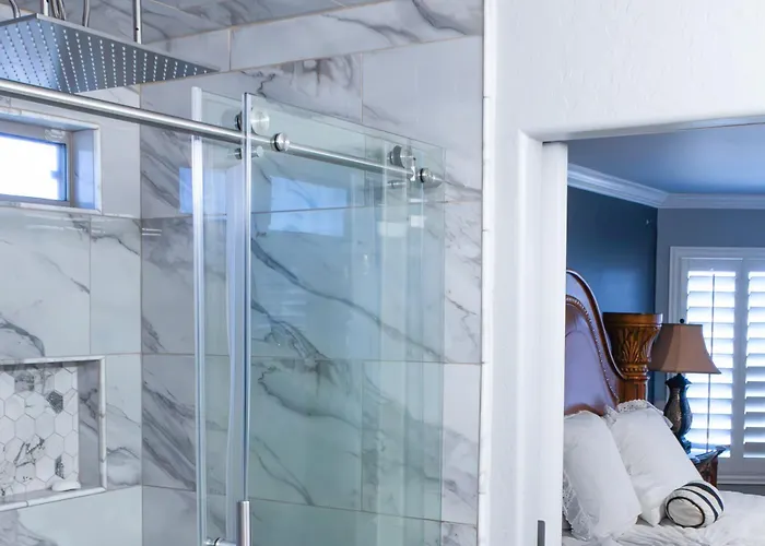 Group-ready Oasis W/ Pool Grotto + Slide Holiday home *